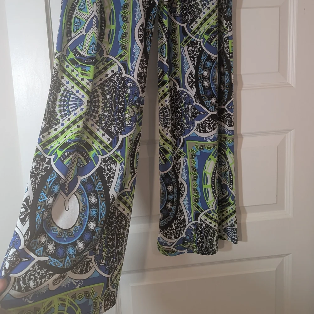 Bobbie Brooks Size M Palazzo Wide Leg Pants in Blue and Green Pattern - Picture 2 of 7